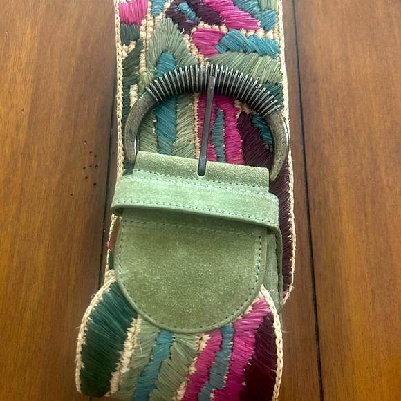 Sezàne Accessories - Sezàne wide belt. Green suede with brass buckle. Multicolored woven. Medium.